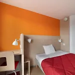 Merogis - Ex Premiere Classe Merogis Hotel *