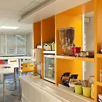 Merogis - Ex Premiere Classe Merogis Отель *