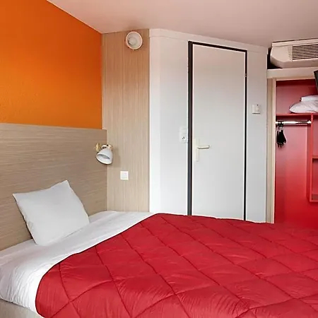 Merogis - Ex Premiere Classe Merogis Hotel *