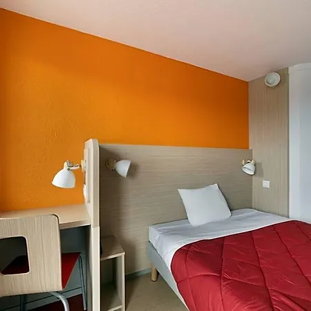 Merogis - Ex Premiere Classe Merogis Hotel Fleury-Mérogis